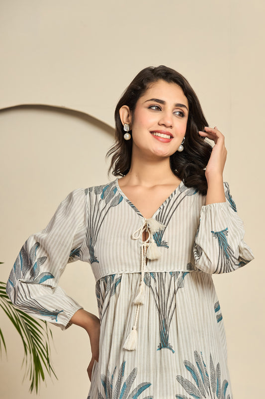 Tropical Leaf Print Cotton Maxi Dress – V Neck with Tassel Ties & Balloon Sleeves