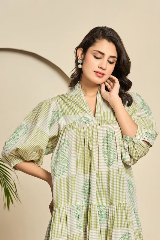 Green Paisley Check Cotton Maxi Dress – V Neck Tiered Dress with Puff Sleeves