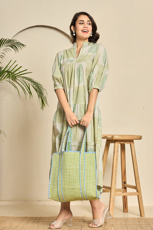 Green Gingham Quilted Tote Bag – Handmade Cotton Shoulder Bag with Blue Piping